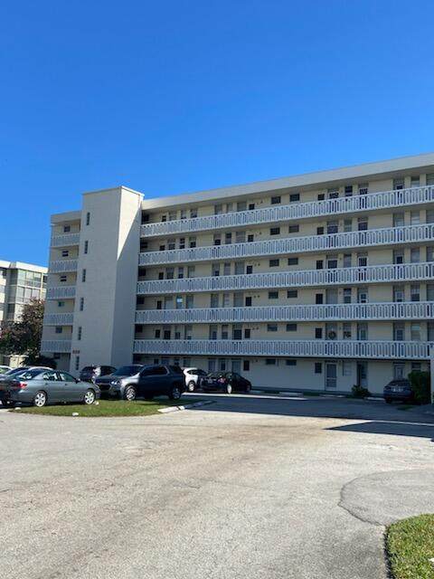 2851 Leonard Drive - Photo 1