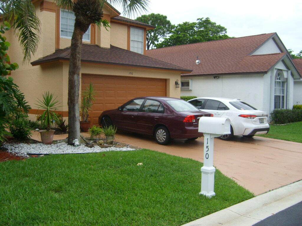 150 Paddock Lane - Photo 1