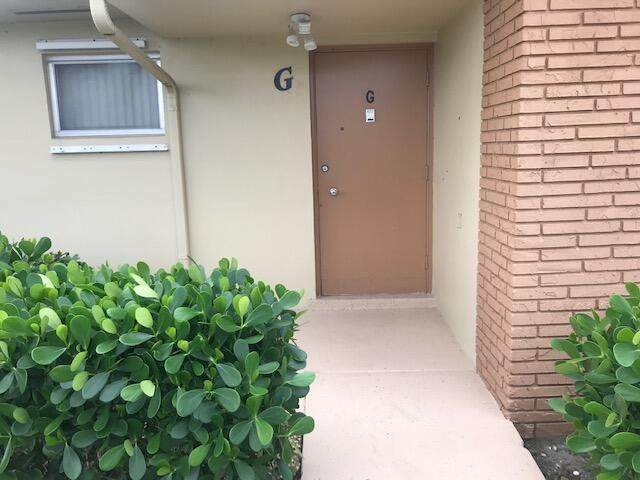 2842 Crosley Drive - Photo 1
