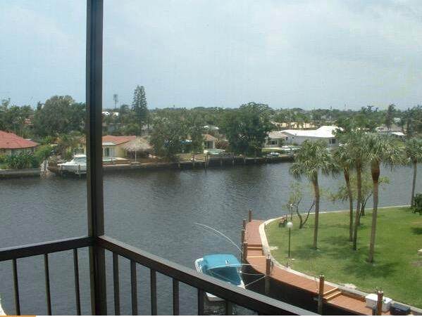 15 Royal Palm Way - Photo 1
