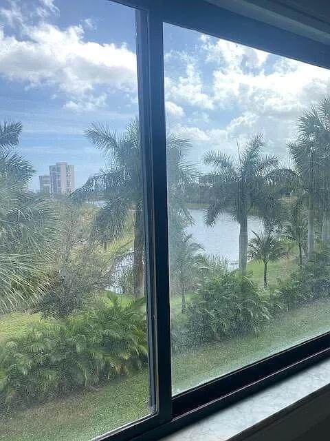 3050 Presidential Way - Photo 1