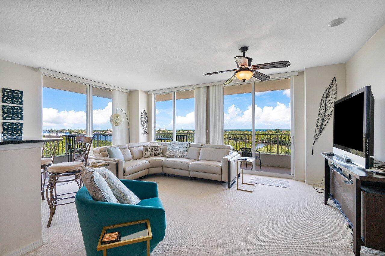 700 Boynton Beach Boulevard - Photo 1