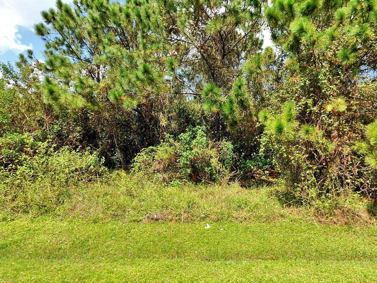 671 Duval Avenue - Photo 1