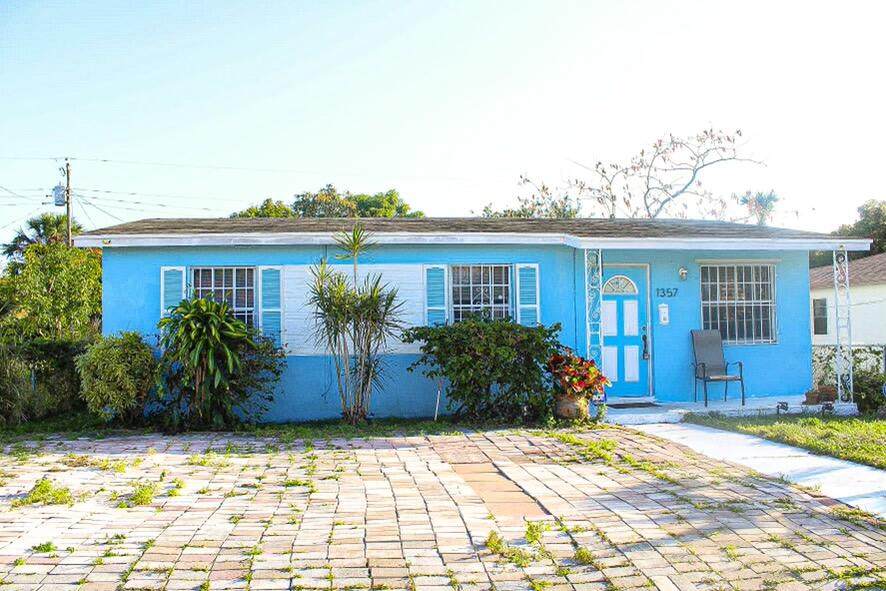 1357 34th Street - Photo 1