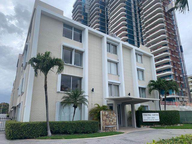 1527 Flagler Drive - Photo 1