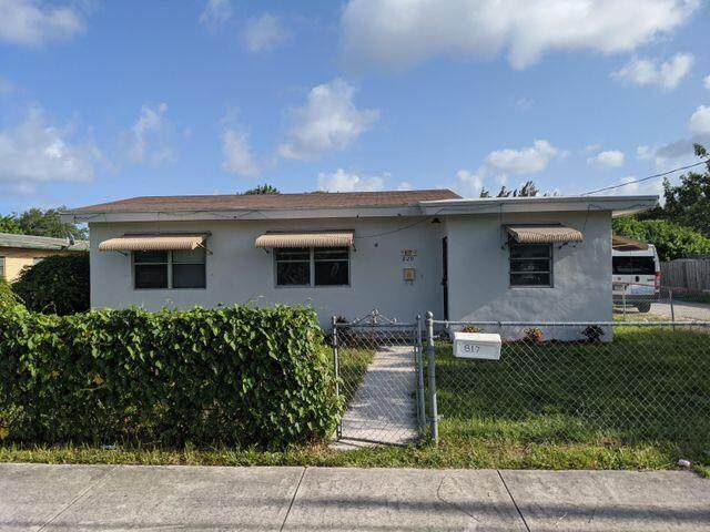 817 7th Street - Photo 1