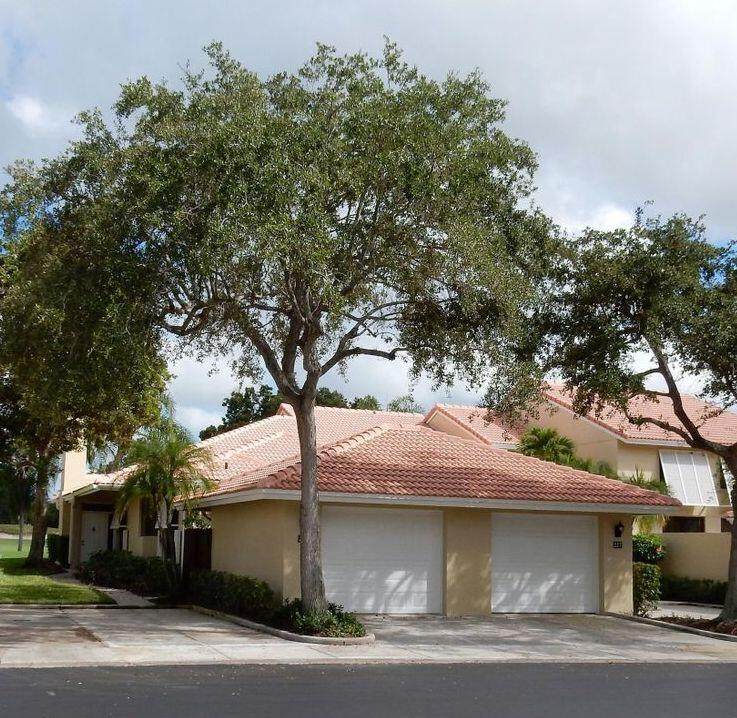 225 Old Meadow Way - Photo 1