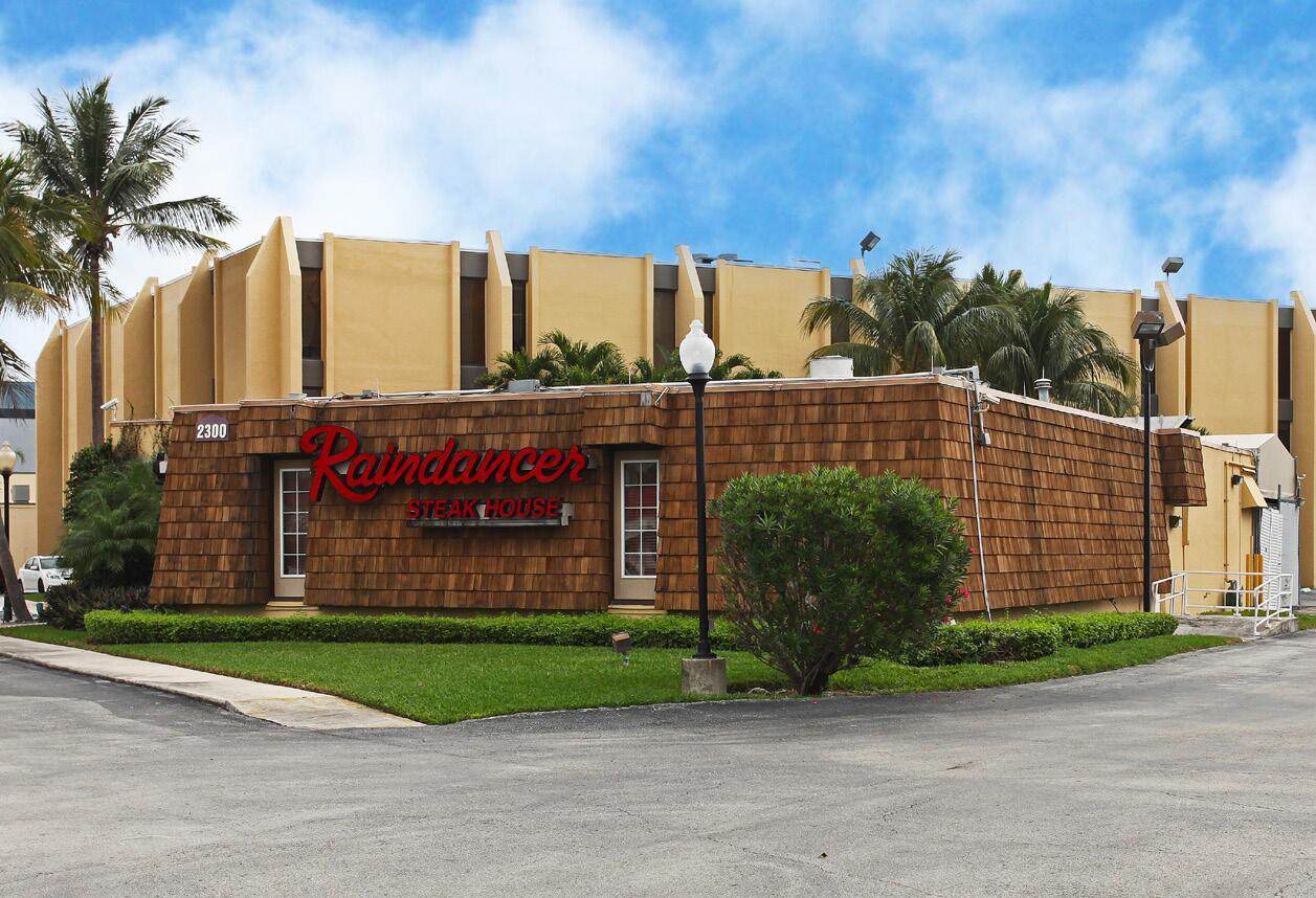 2300 Palm Beach Lakes Boulevard - Photo 1
