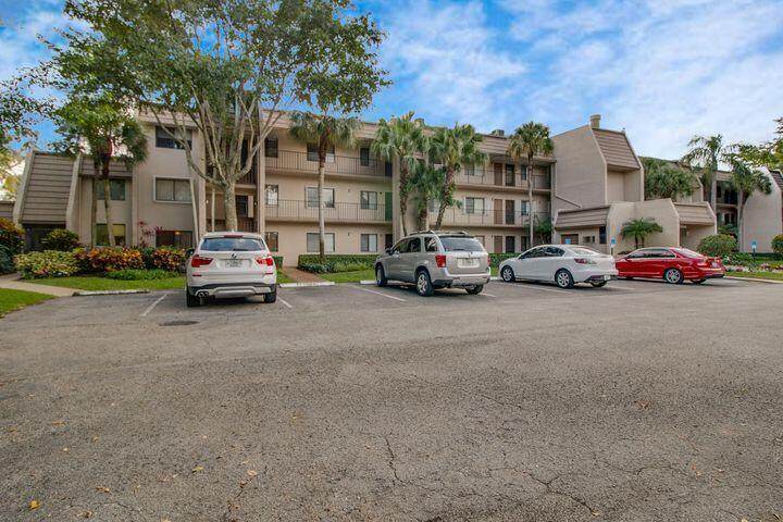 4833 Esedra Court - Photo 1