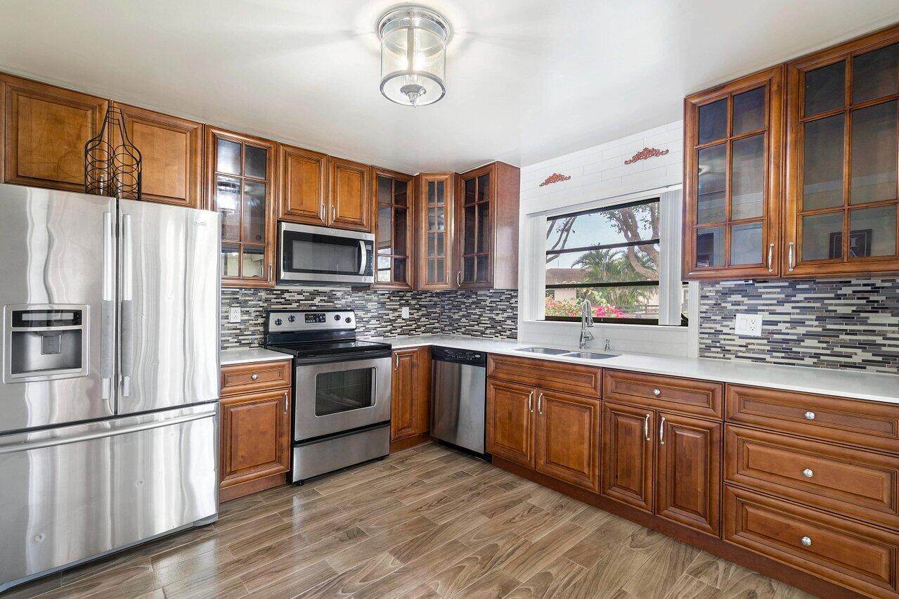 4663 Greentree Place - Photo 1