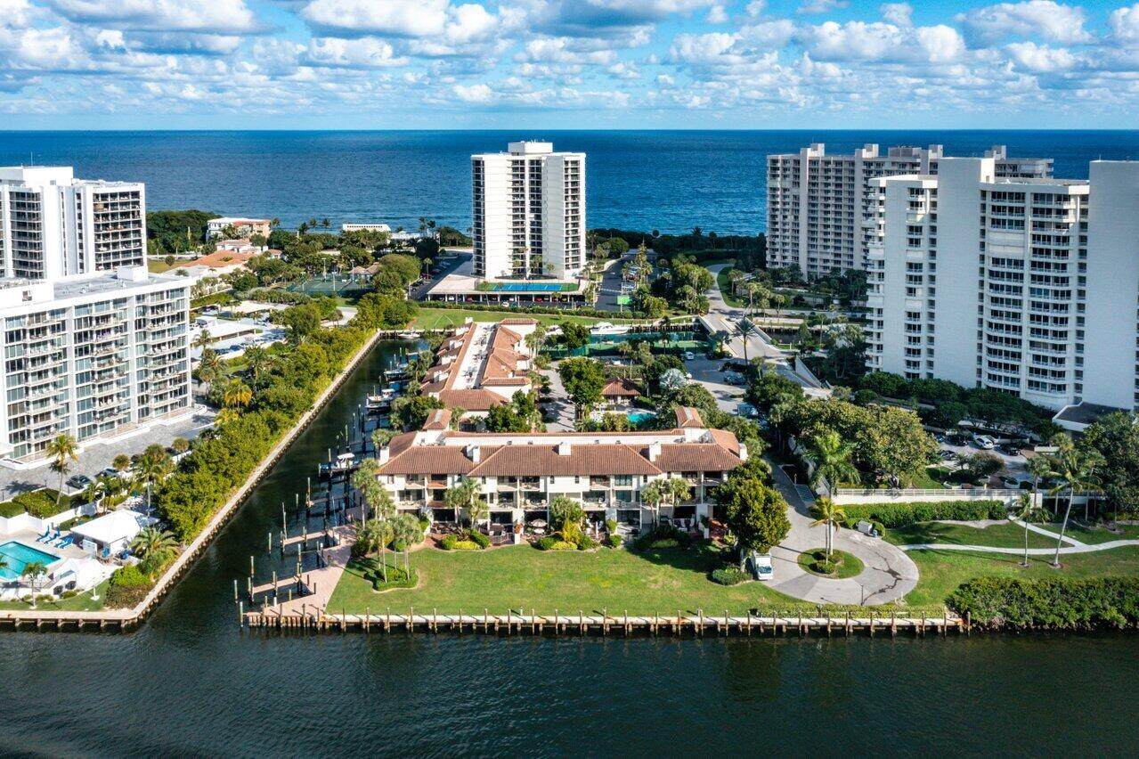 4401 Ocean Boulevard - Photo 1