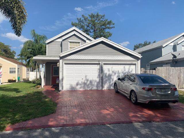 1412 Amaryllis Lane - Photo 1