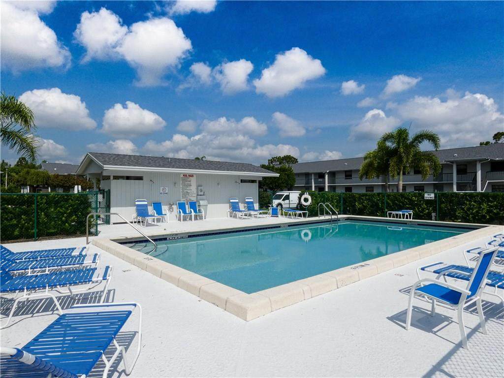 1200 Parkview Place - Photo 1