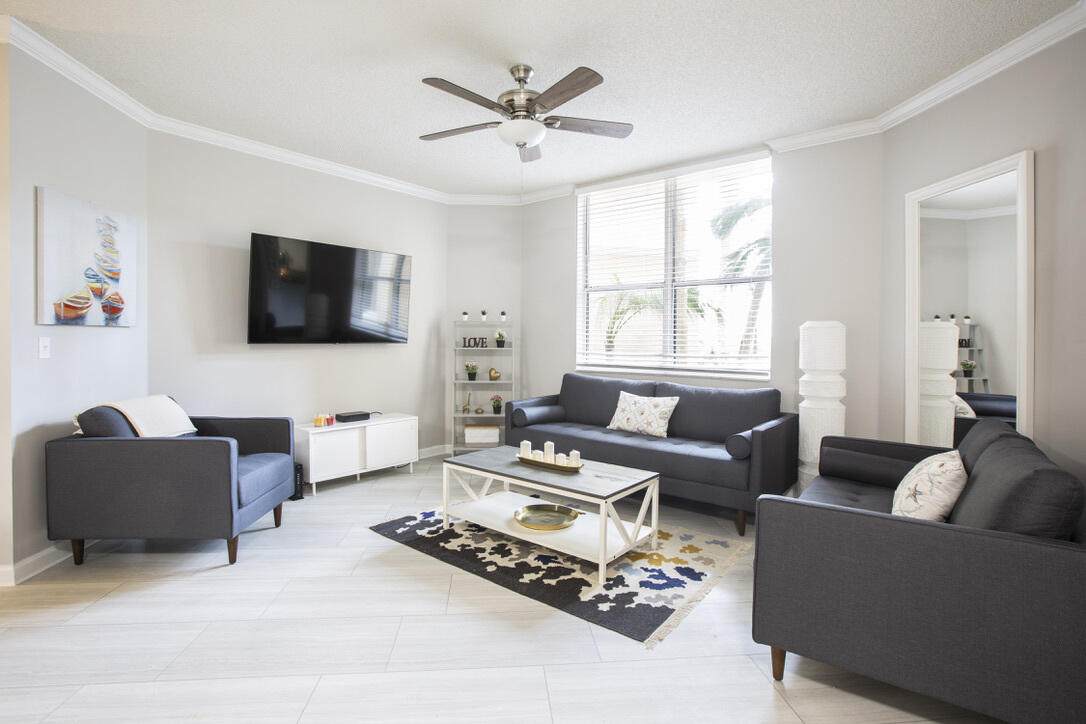 780 Sapodilla Avenue - Photo 1