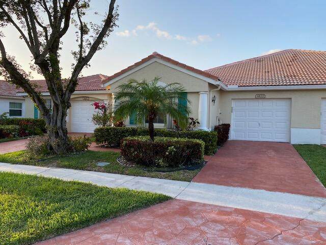 6123 Floral Lakes Drive - Photo 1