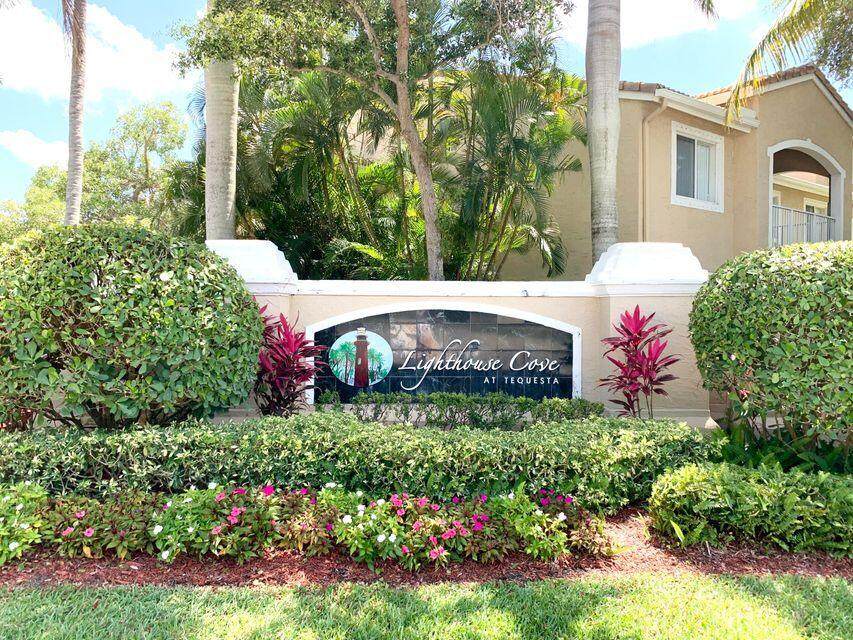 272 Village Boulevard - Photo 1