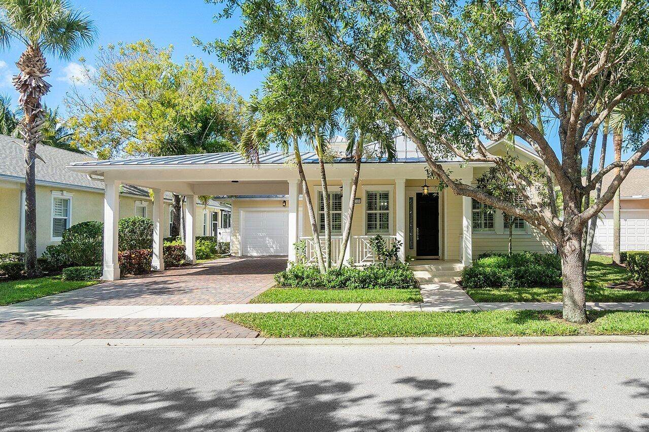 1319 Duval Street - Photo 1