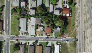 711 21st Street - Photo 1