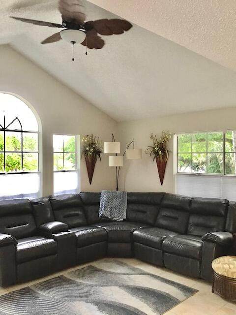 1125 Crystal Way - Photo 1