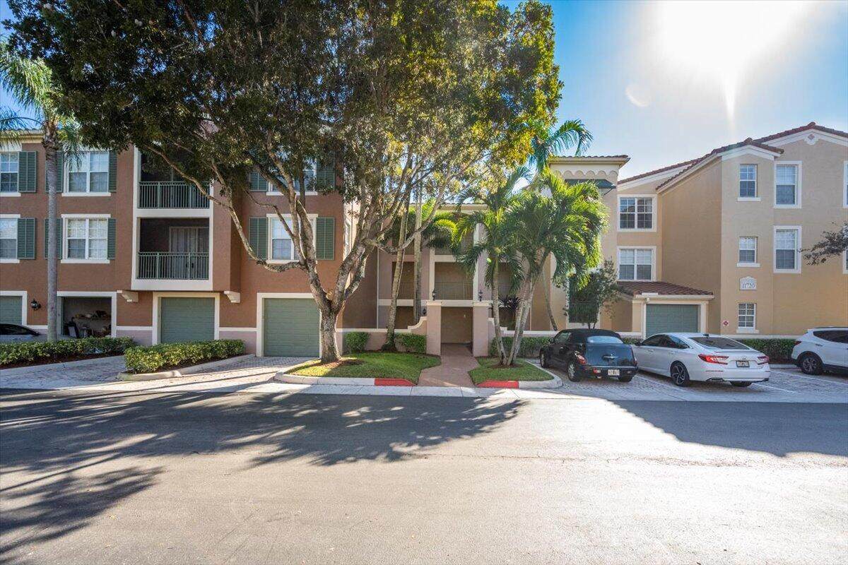11720 Saint Andrews Place - Photo 1