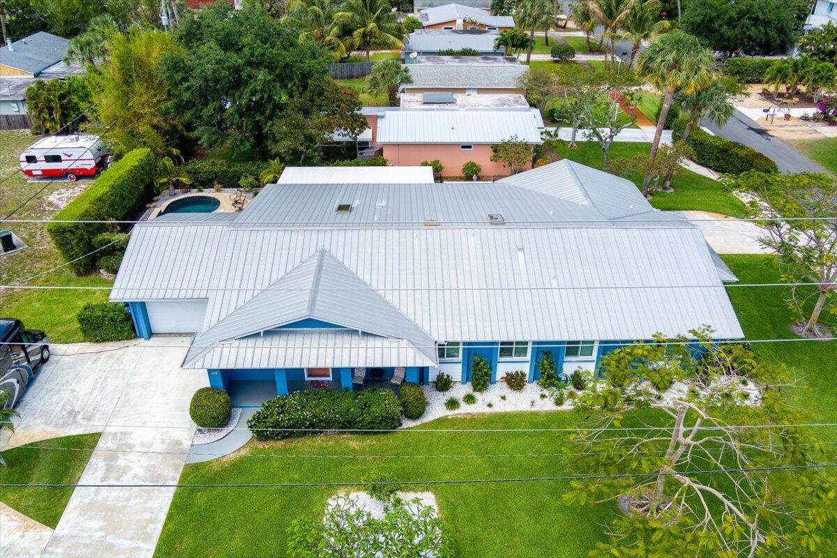 292 Monterey Avenue - Photo 1