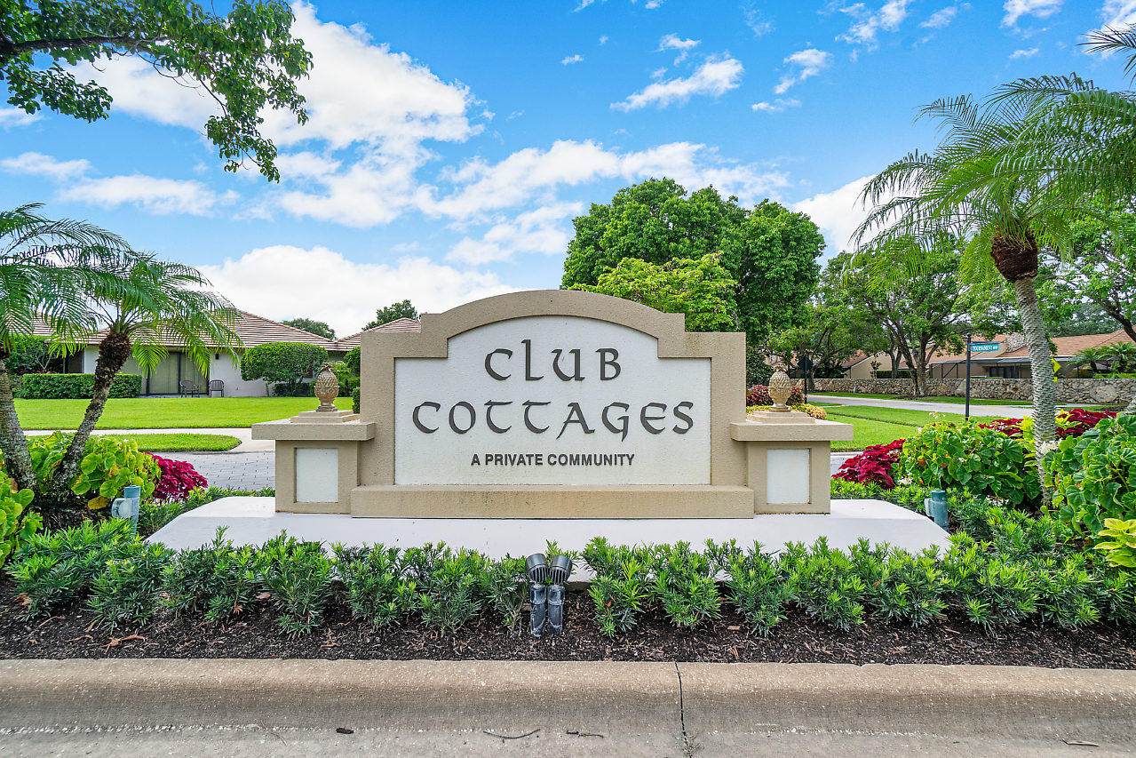 809 Club Drive - Photo 1