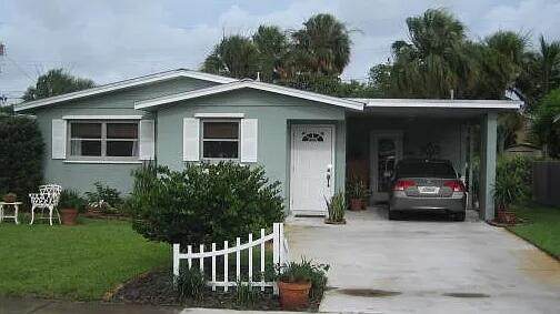 262 Monterey Avenue - Photo 1