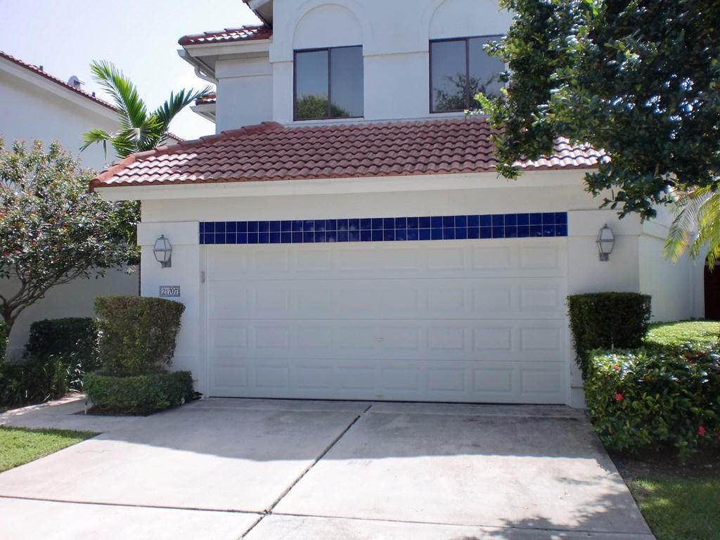 21707 Cromwell Circle - Photo 1