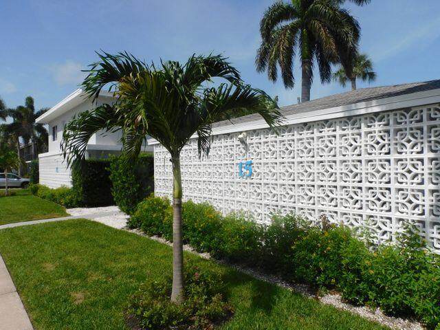 15 Palmway - Photo 1