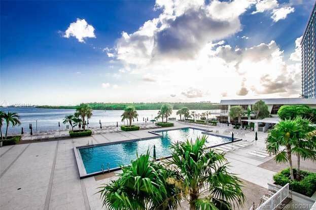 300 Bayview Drive - Photo 1