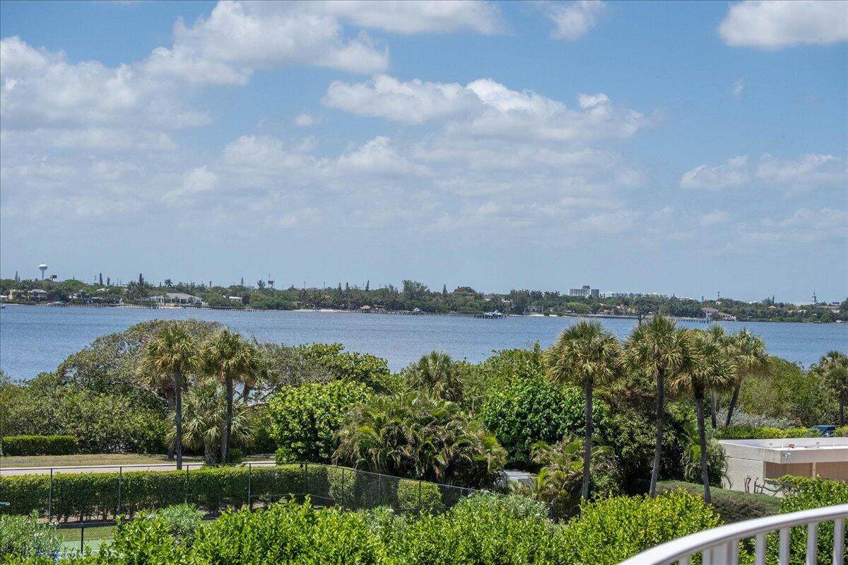 3400 Ocean Boulevard - Photo 1
