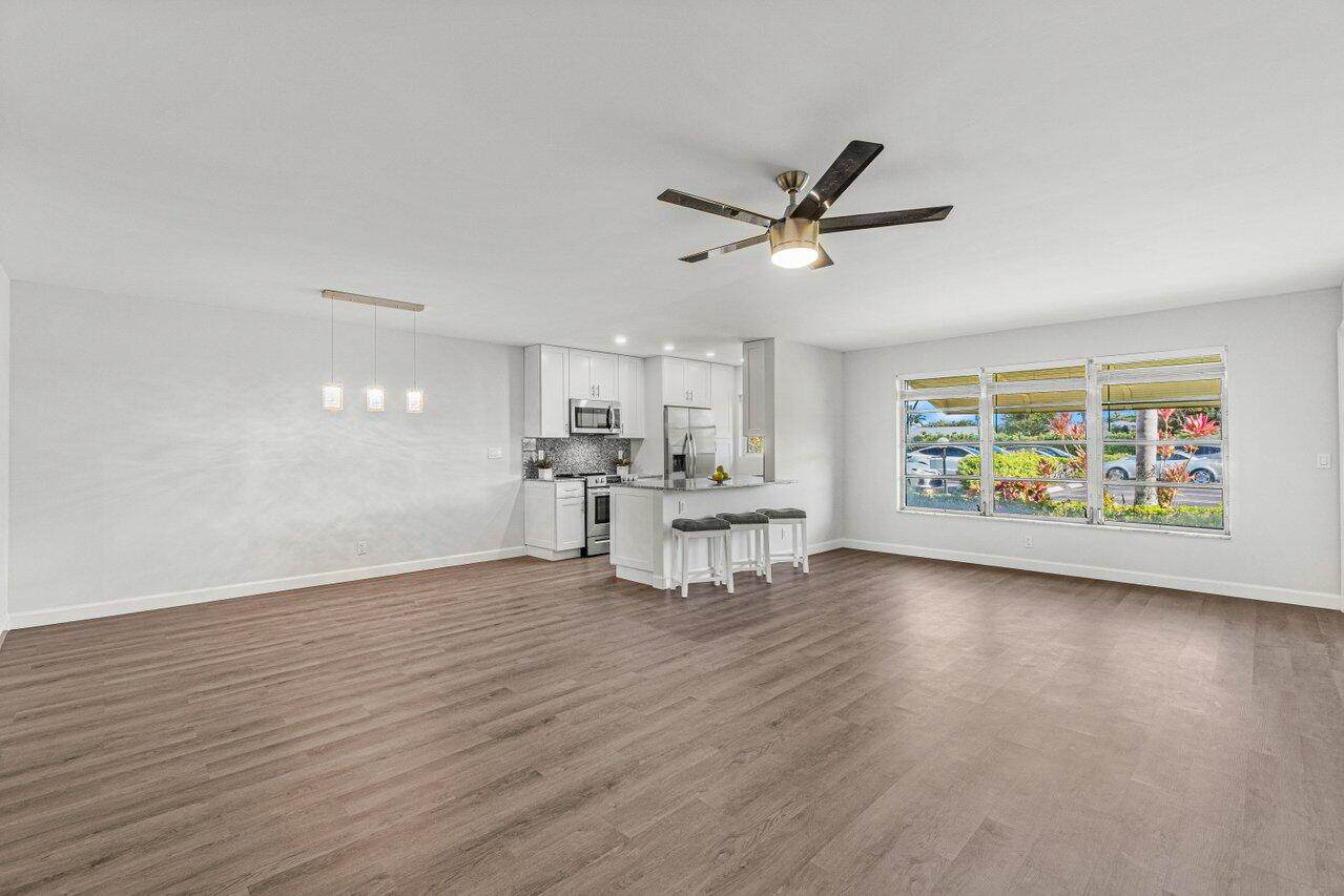 880 High Point B Boulevard - Photo 1