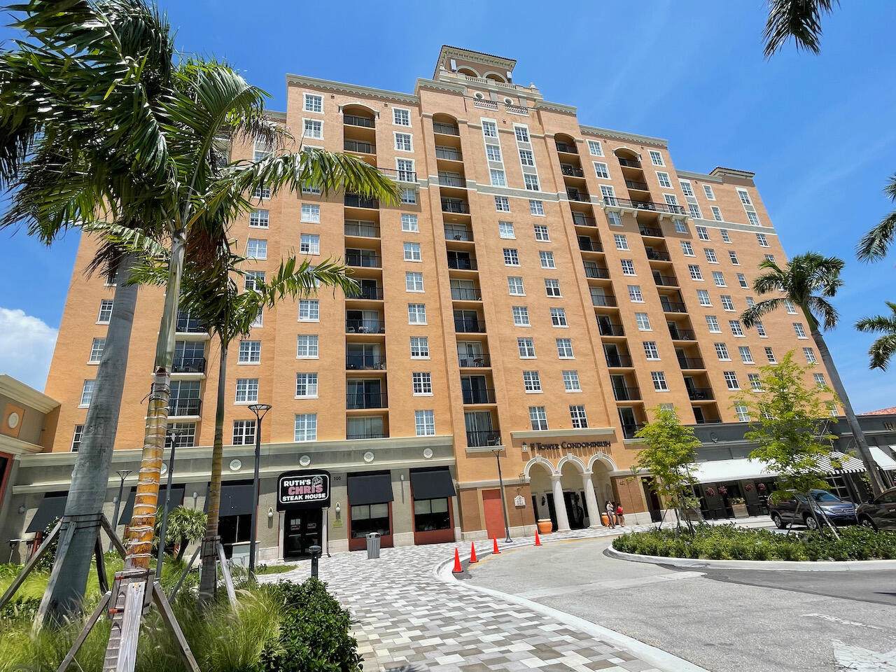 651 Okeechobee Boulevard - Photo 1