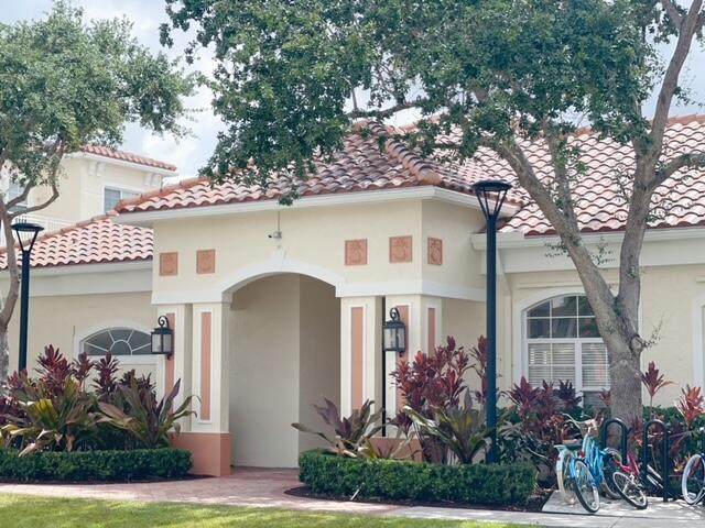9873 Baywinds Dr - Photo 1