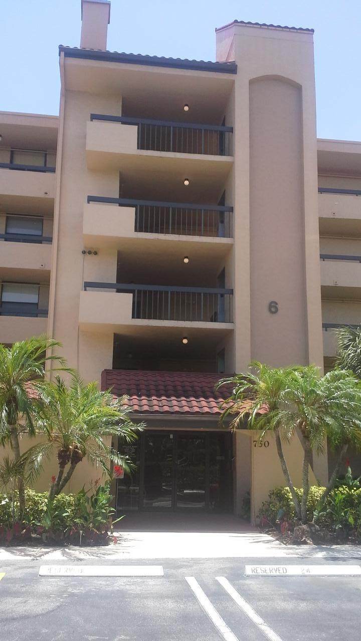 750 Egret Circle - Photo 1
