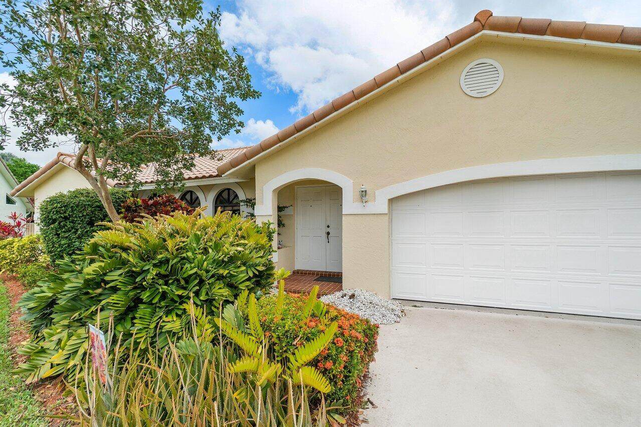 5143 Deerhurst Crescent Circle - Photo 1