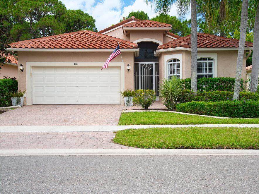410 Sunview Way - Photo 1