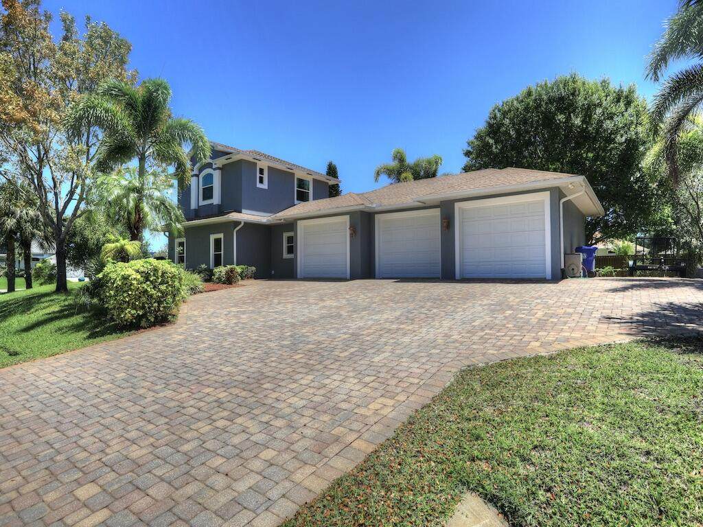 1602 Quaker Lane - Photo 1