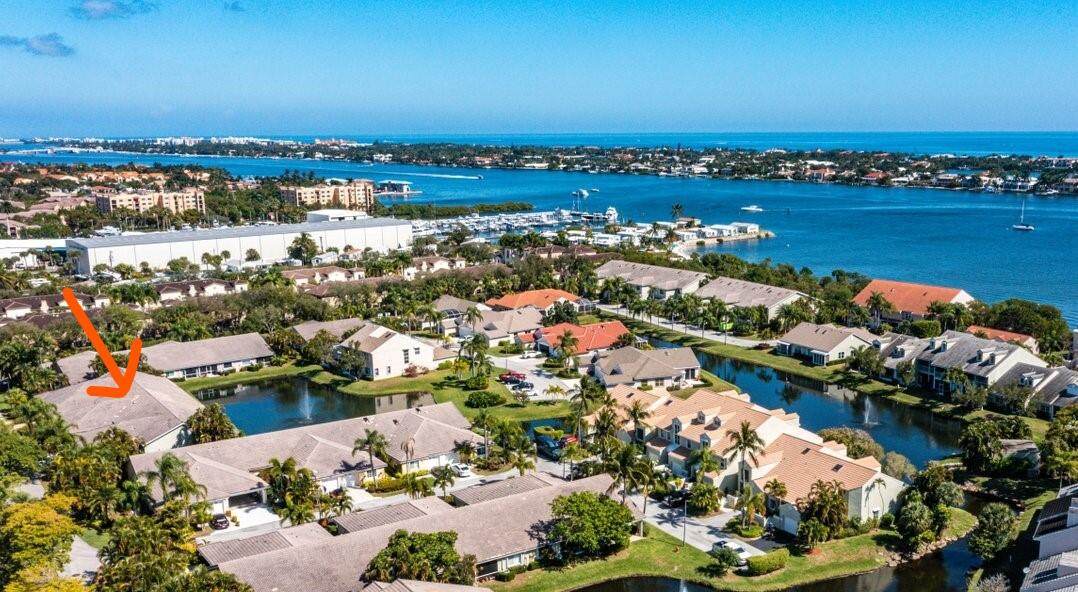 155 Lakeshore Drive - Photo 1