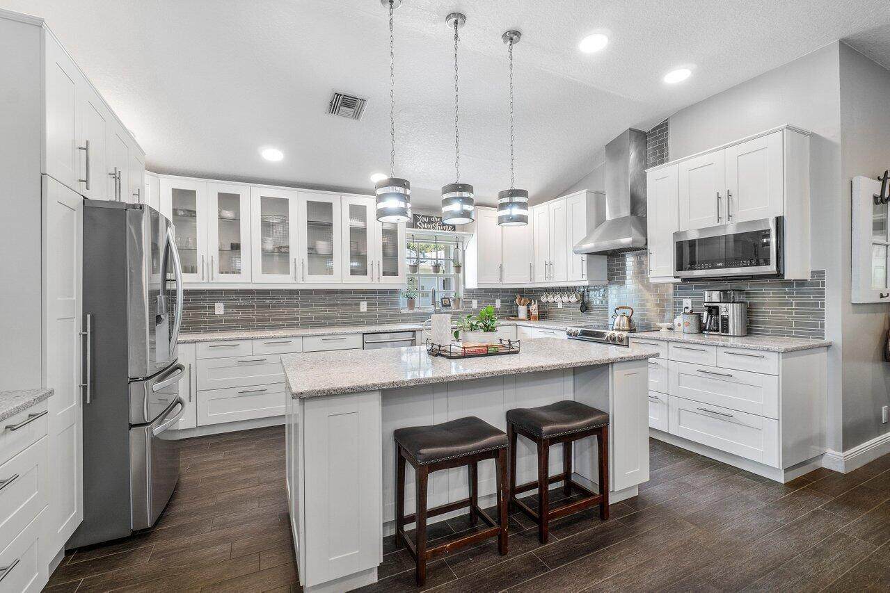 1552 Lake Breeze Drive - Photo 1