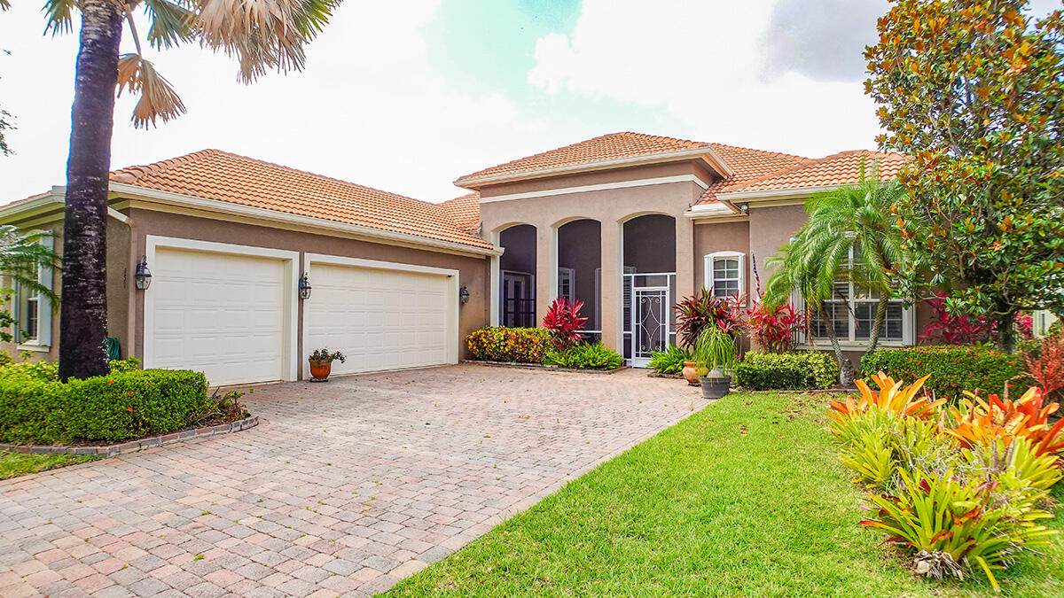 450 Dover Court - Photo 1
