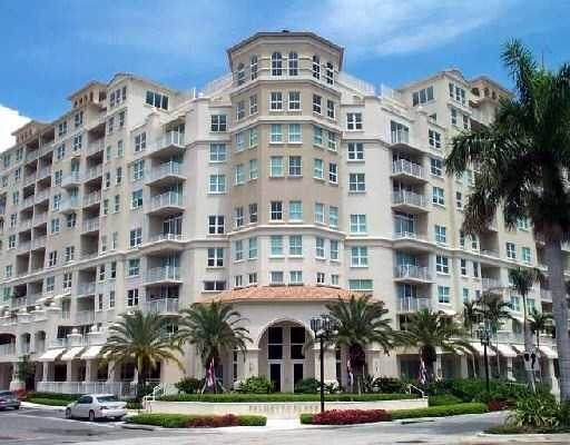 99 Mizner Boulevard - Photo 1