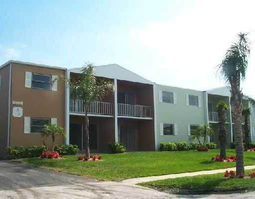 1505 Crescent Circle - Photo 1