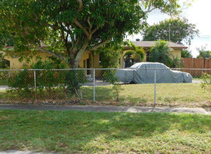 4840 13th Street - Photo 1