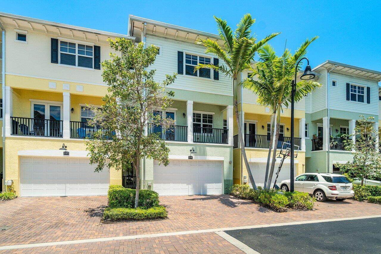 235 Latitude Circle - Photo 1
