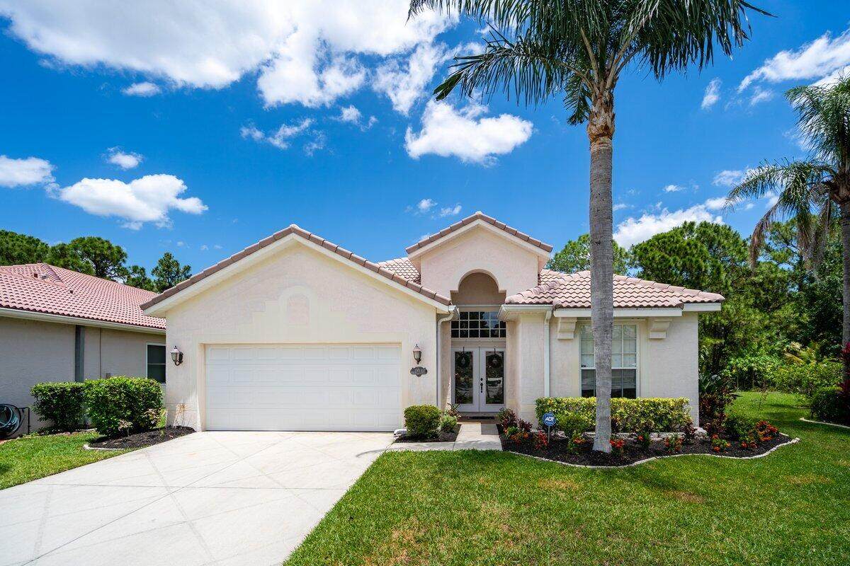 565 Saint Martins Cove - Photo 1