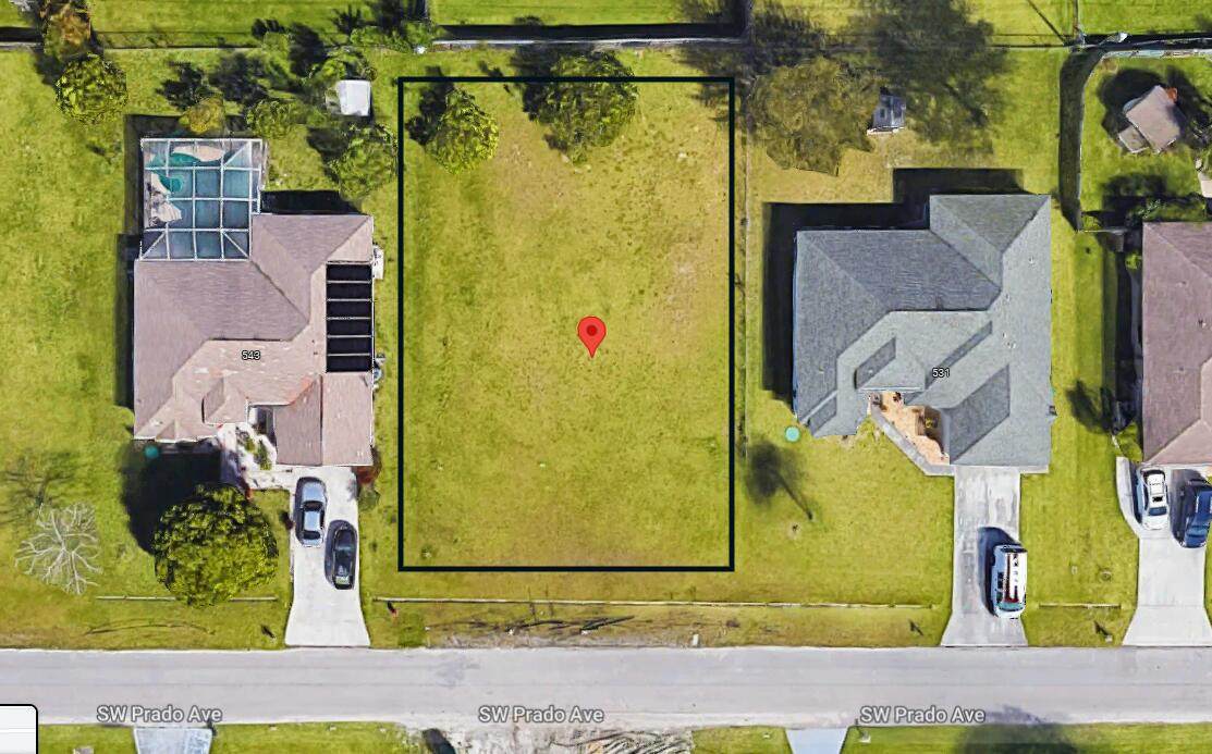 537 Prado Avenue - Photo 1