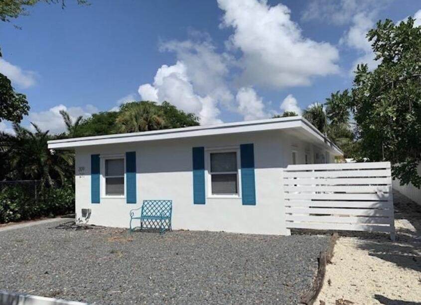 209 13th Street - Photo 1