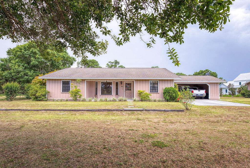 4025 62nd Court - Photo 1