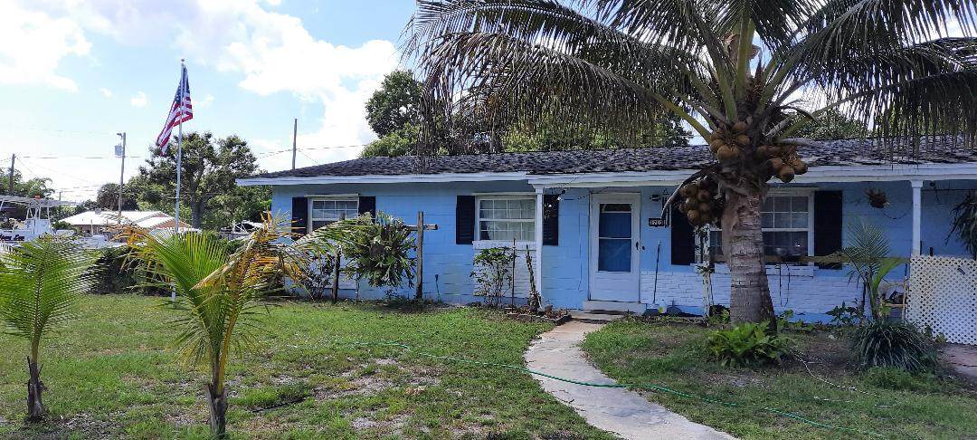 1703 Linwood Avenue - Photo 1